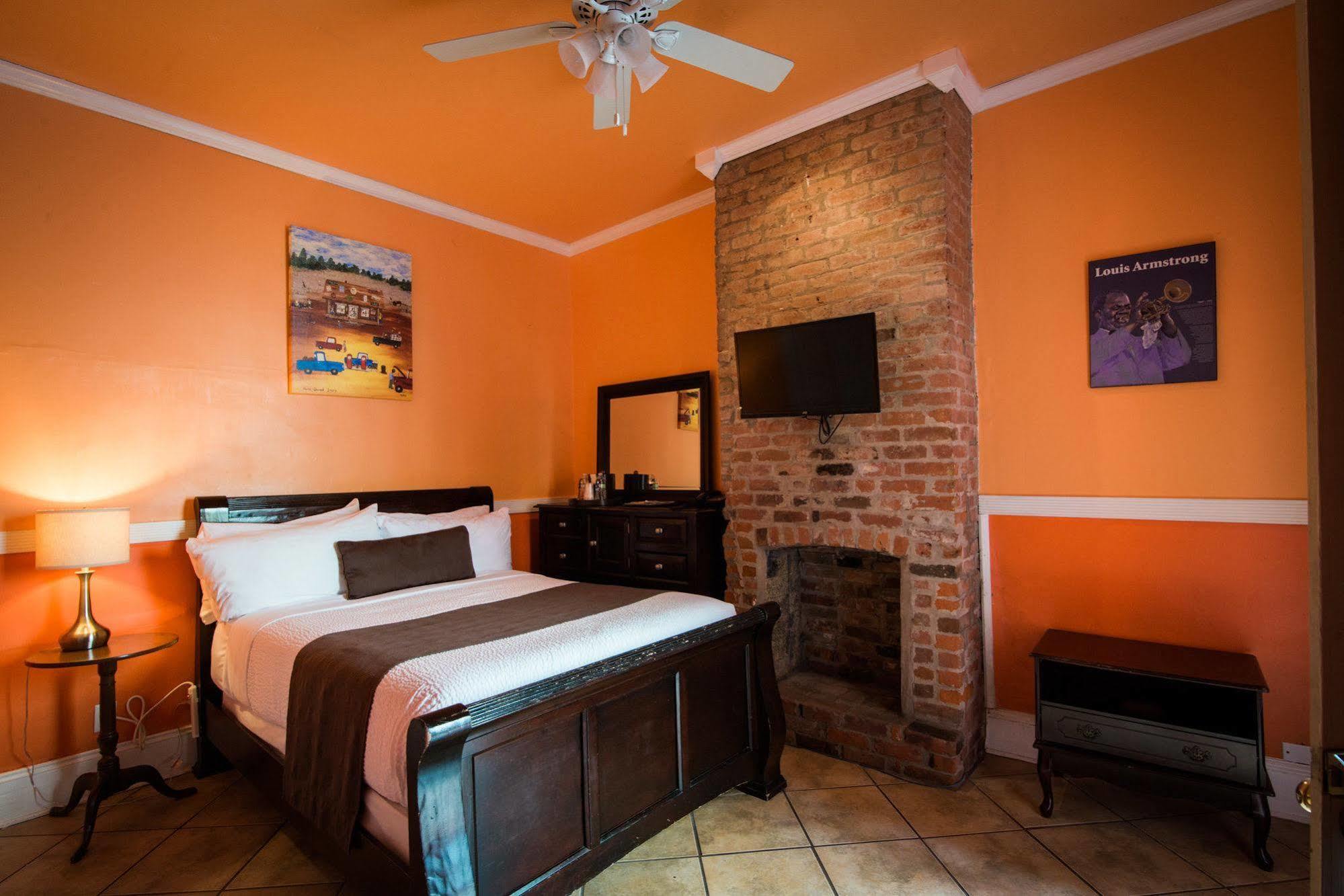 Frenchmen Hotel New Orleans Esterno foto