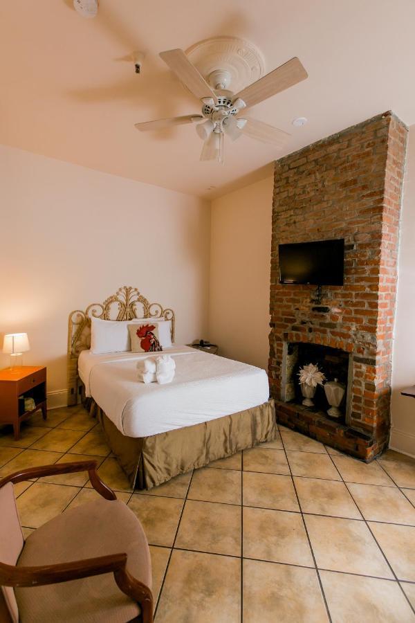 Frenchmen Hotel New Orleans Esterno foto