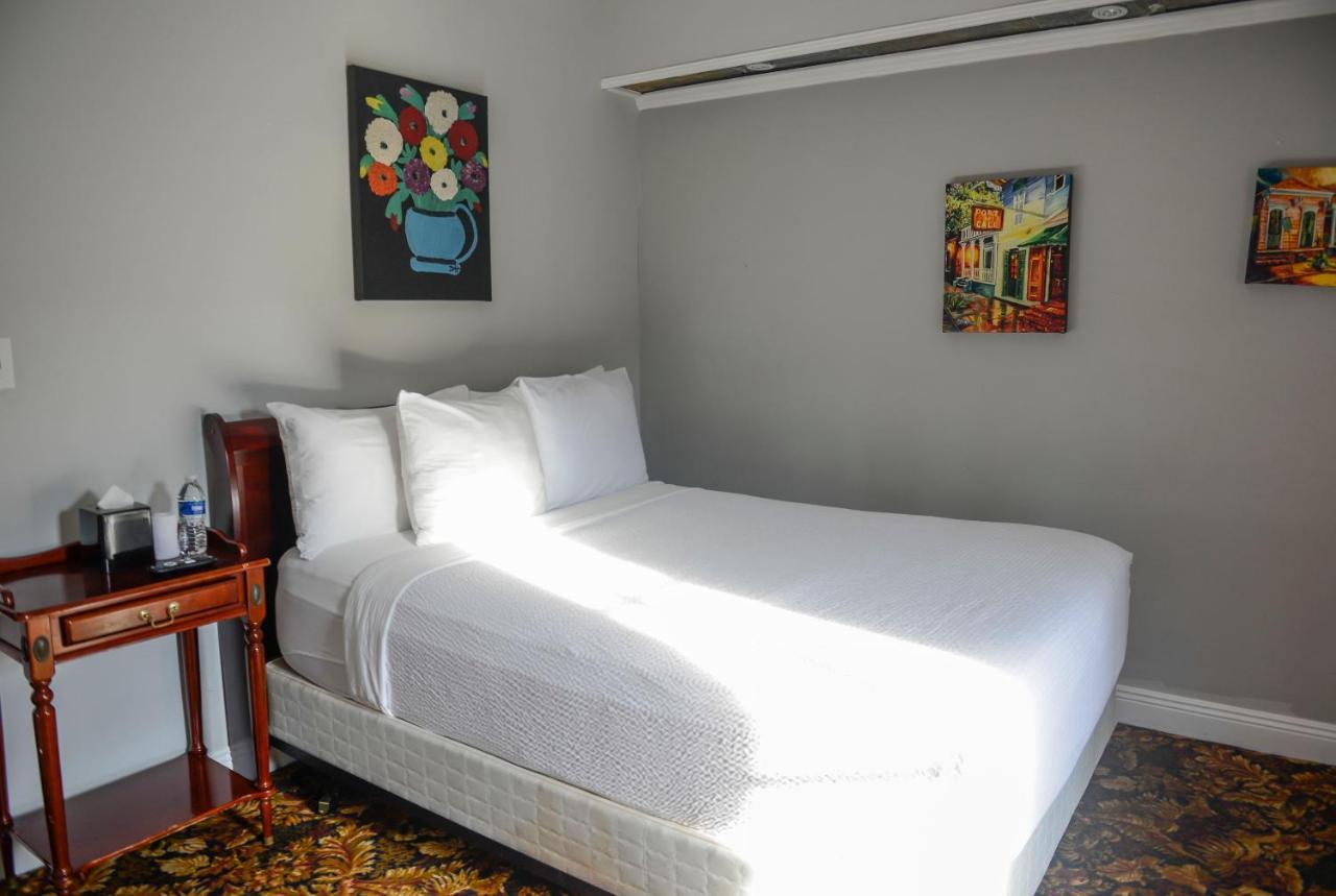 Frenchmen Hotel New Orleans Esterno foto