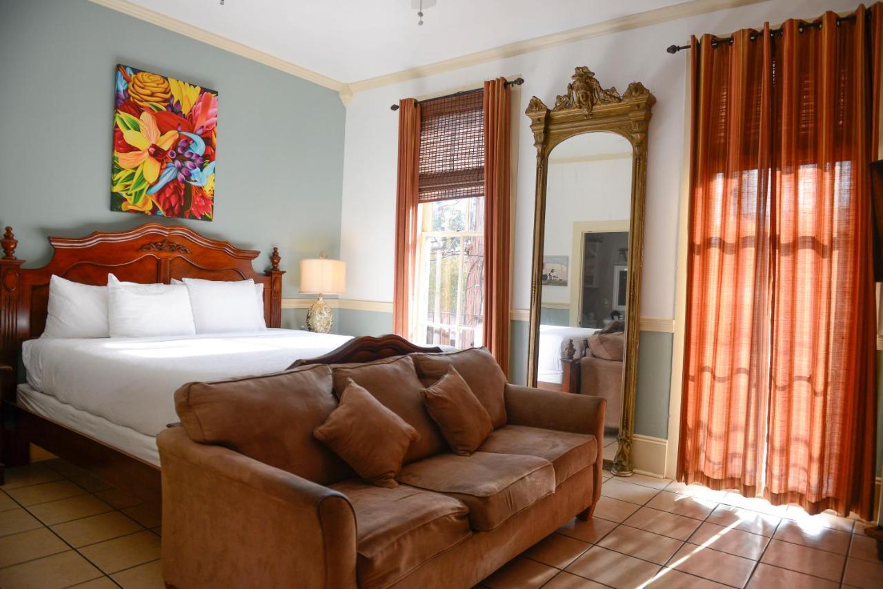 Frenchmen Hotel New Orleans Esterno foto